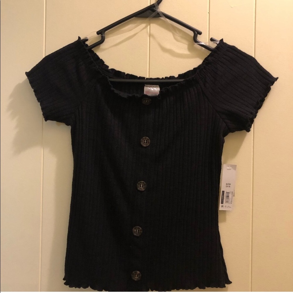Basic black shirt